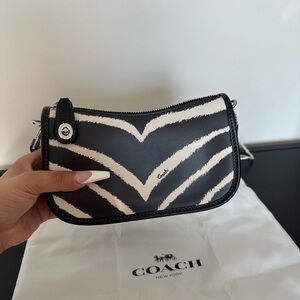 Coach Swinger 20 Purse